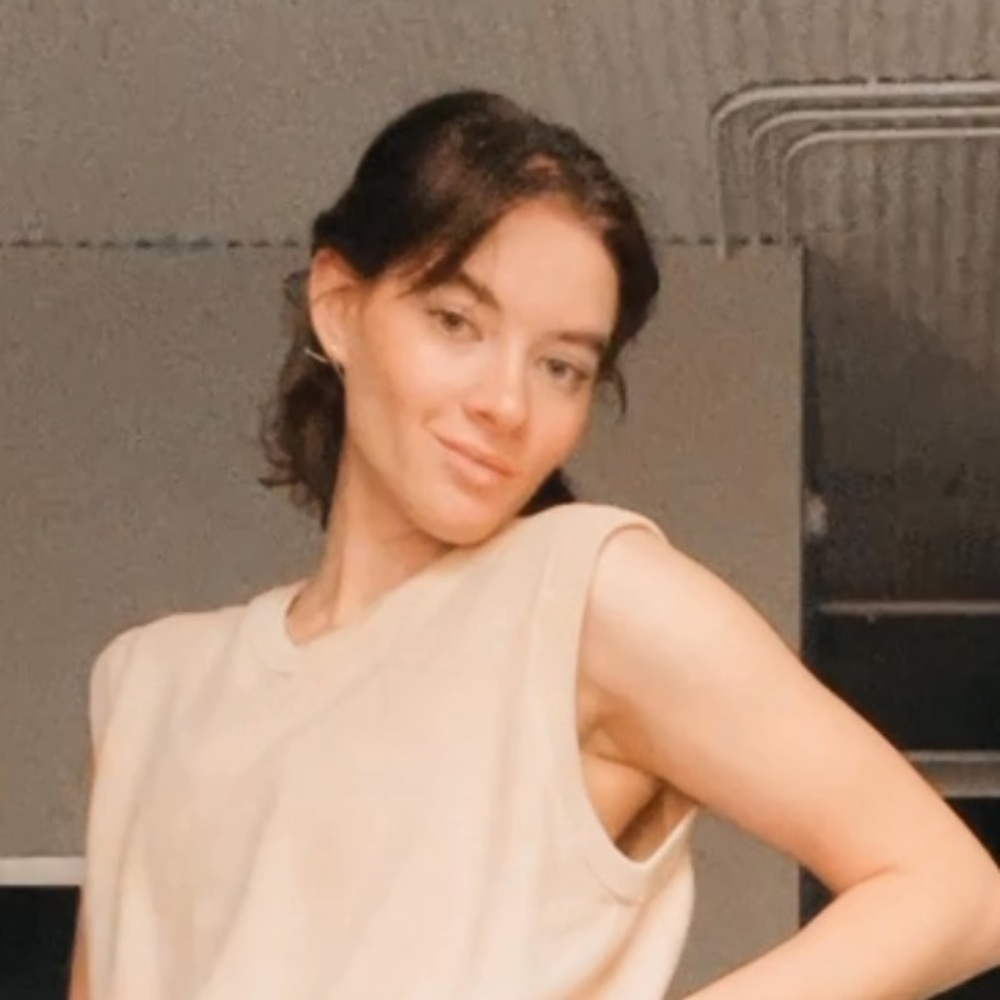Meet your Posher, Mia